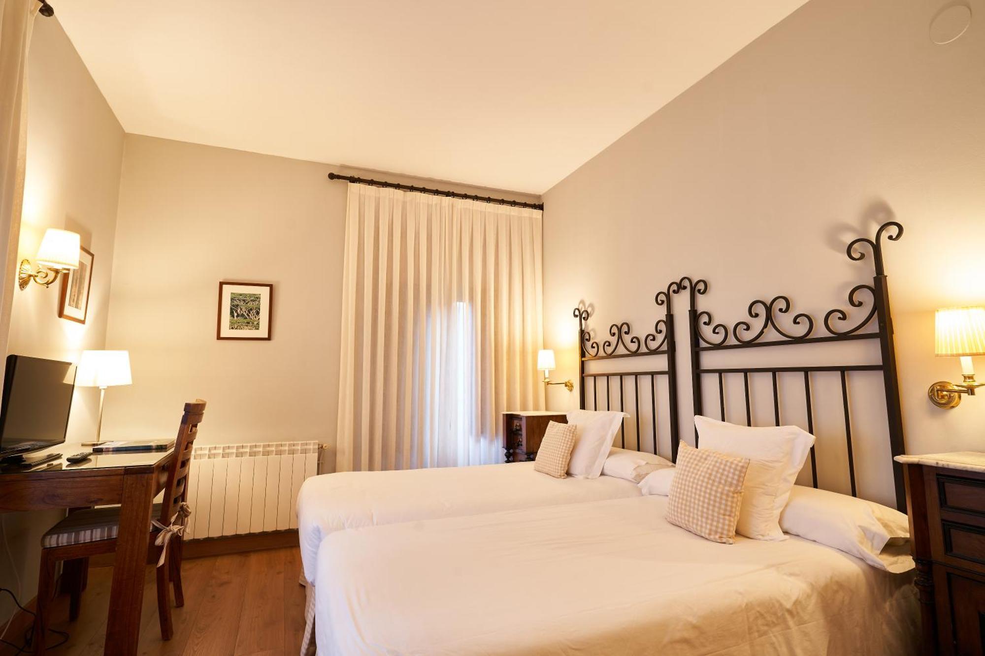 Quinta De Villanueva Colombres Extérieur photo